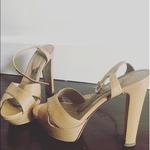 Sergio Rossi exceptional beige heels